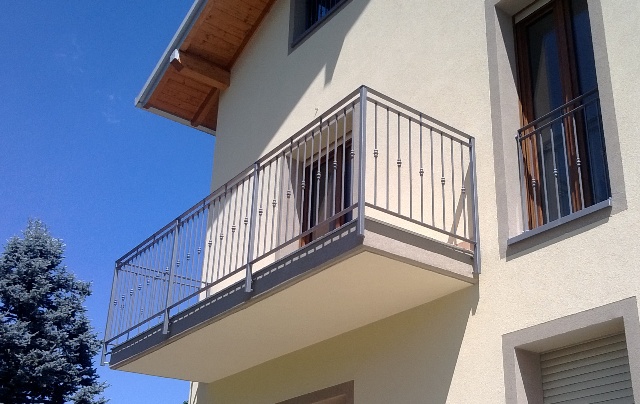 balcone_borchie